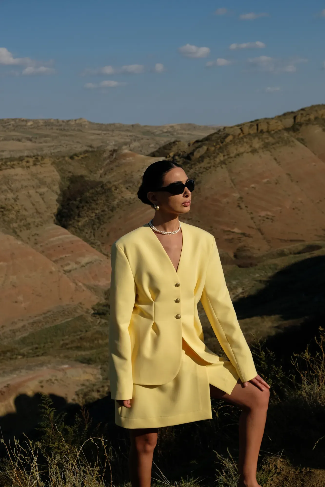Double-breasted fitted blazer